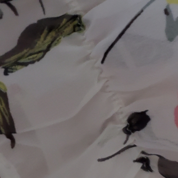 Dress White & Floral Blouse - Picture 3 of 7